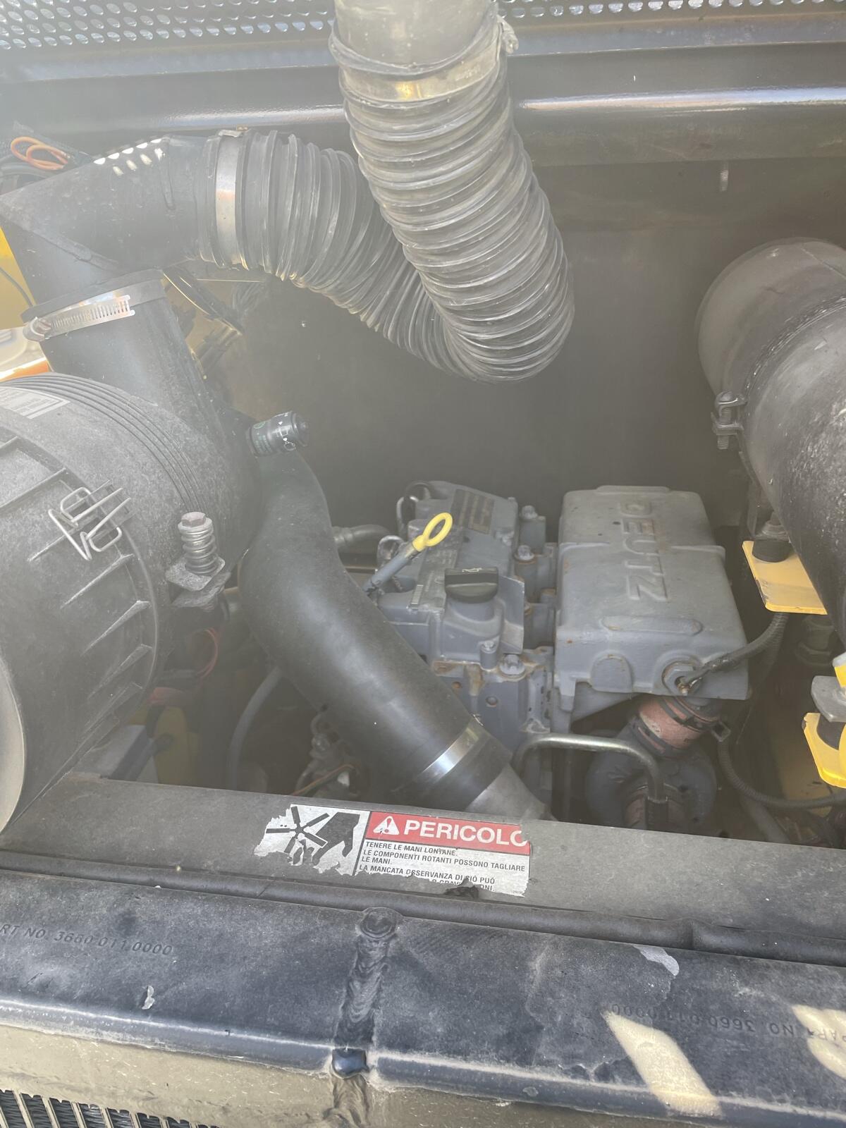 Eladó Gehl SL 4635T rakodó – felújított, kiváló állapotban