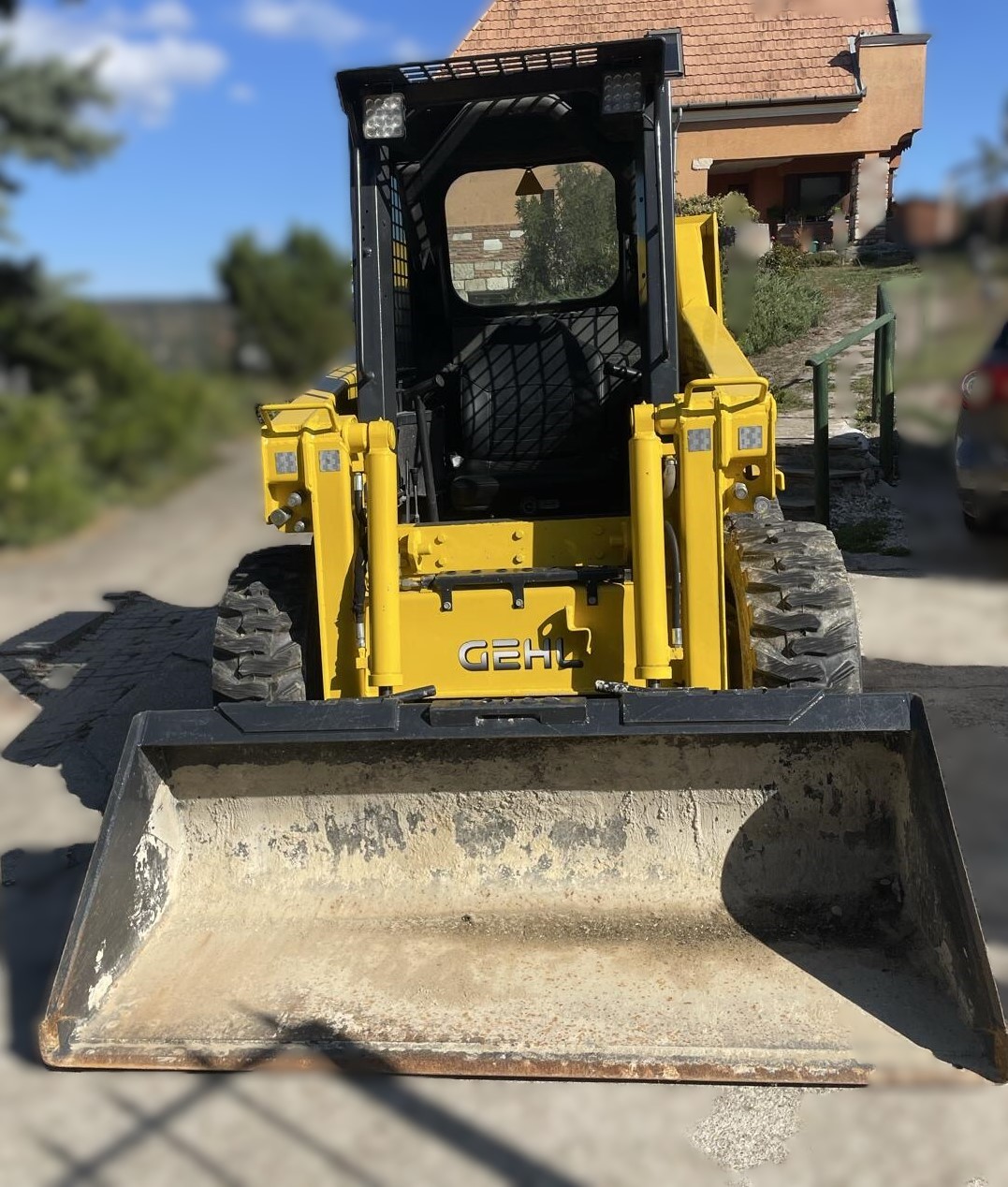 Eladó Gehl SL 4635T rakodó – felújított, kiváló állapotban